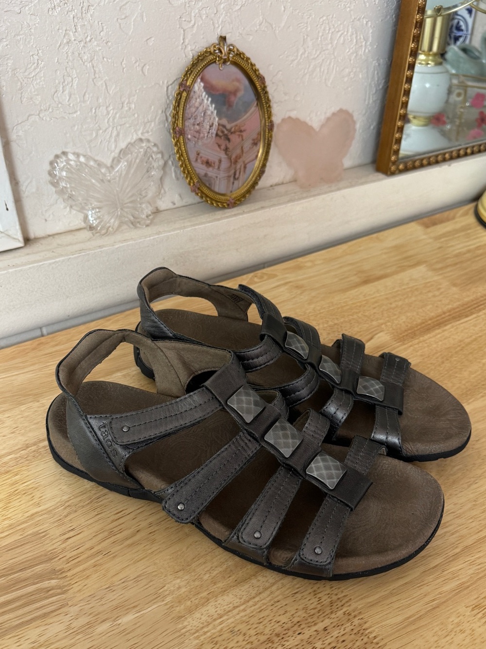 Taos Gray Leather Gladiator Comfort Sandals EU 41 US 10 Boho Y2K Walking Shoes